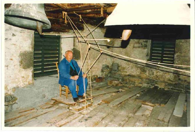 À Estarvielle, l’ancien maire faisait encore office de carillonneur dans les années 1990