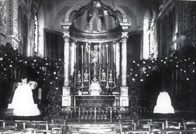 Bénédiction de deux nouvelles cloches à Saint-Pé-de-Bigorre (fin des années 1940)